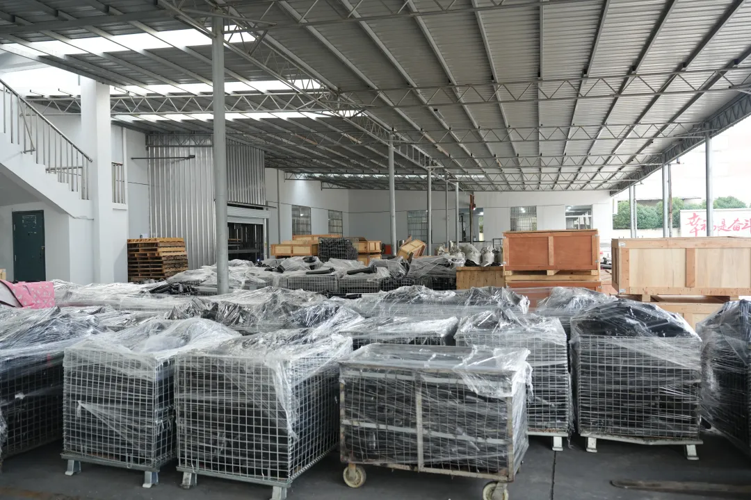 元美完成品エリア