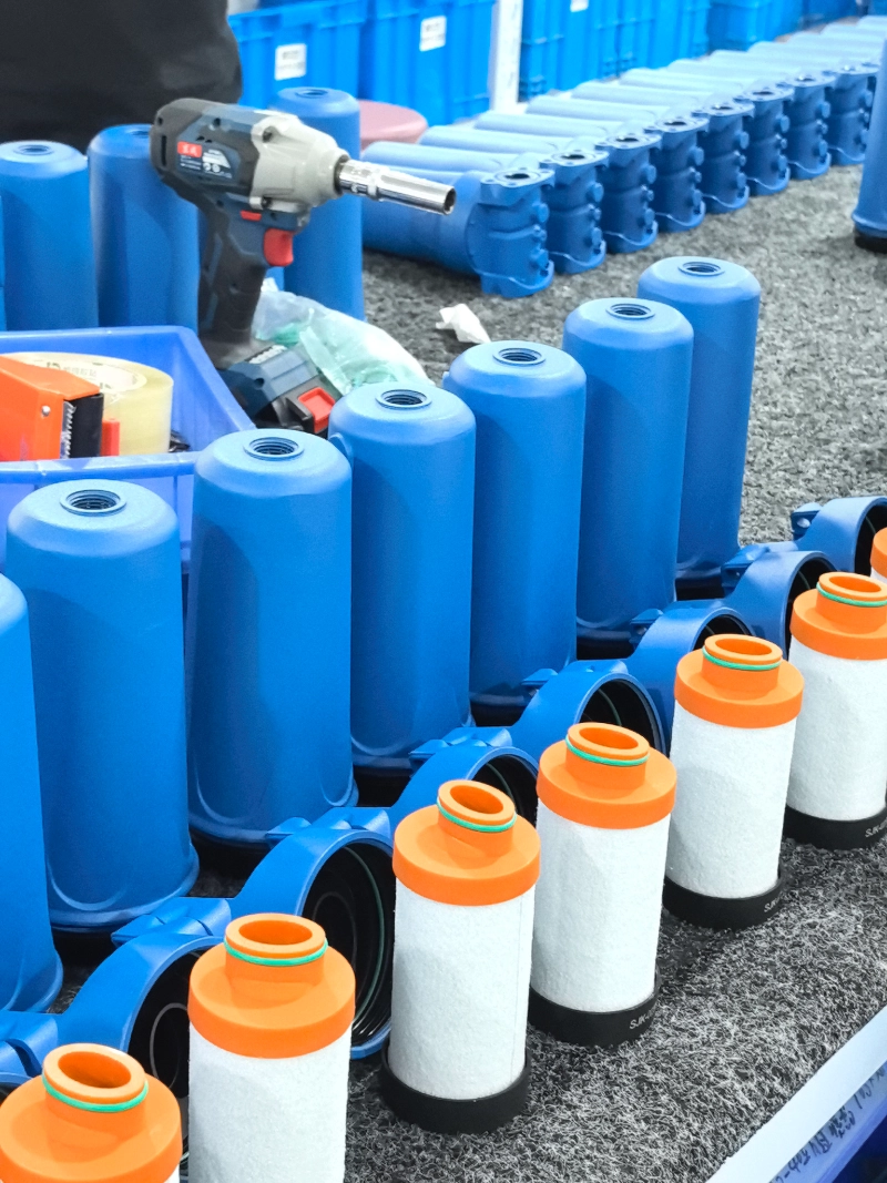 ISO 8573-1クリーンエアコンプライアンスのための圧縮空気フィルターソリューション
